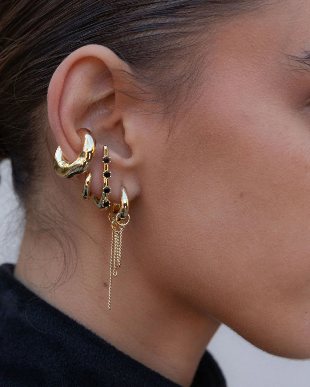 Dripping Chain Huggie Earring - 18k Gold Plating