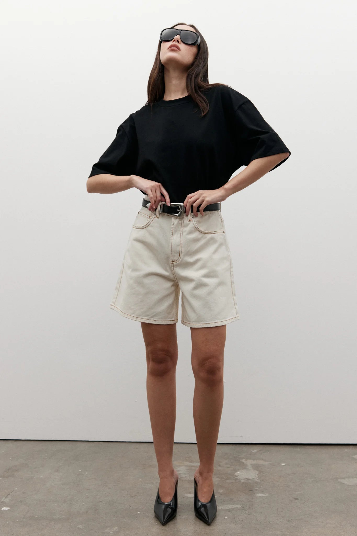 Jonas Boyfriend Tee - Black