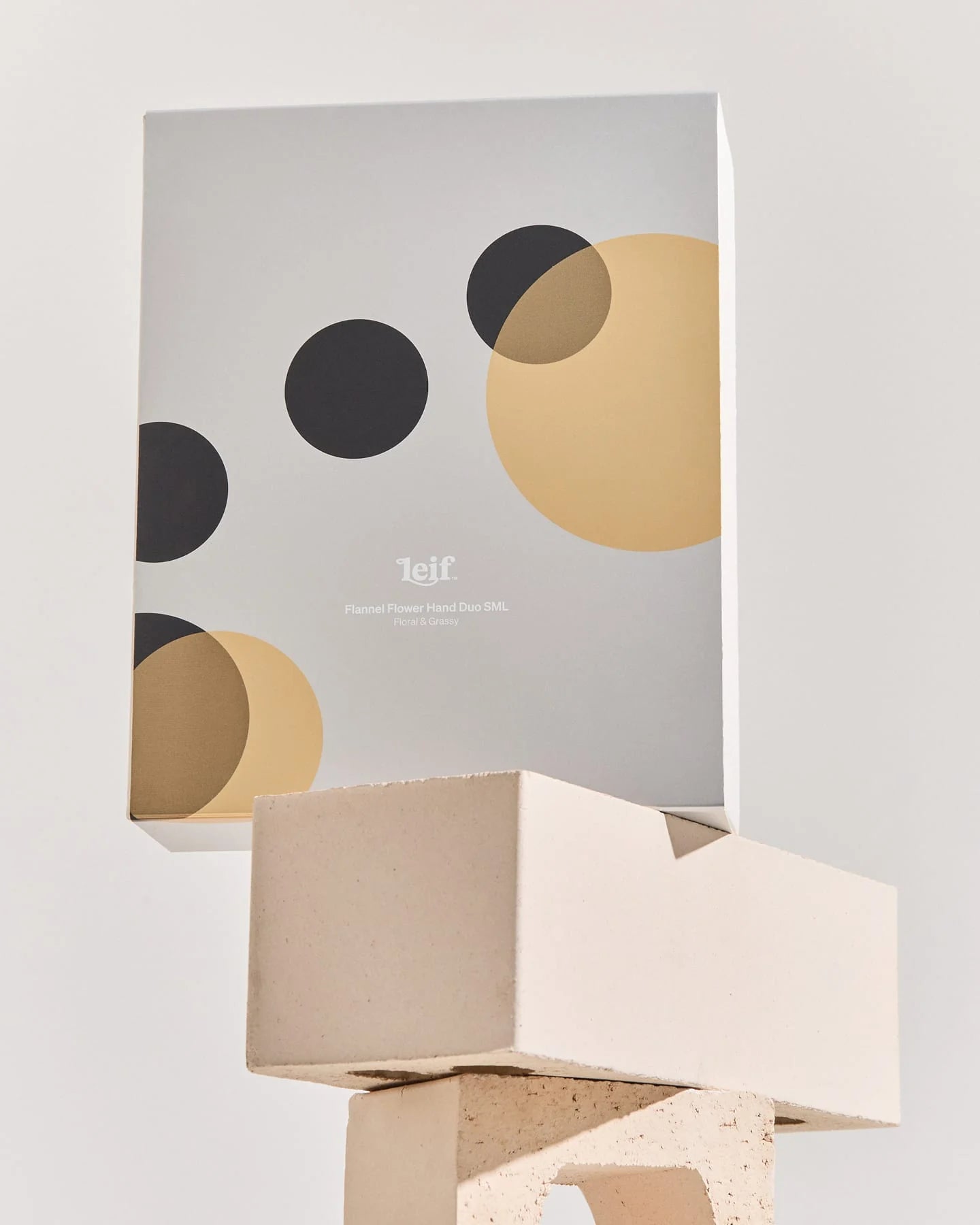 Flannel Flower Hand Duo SML