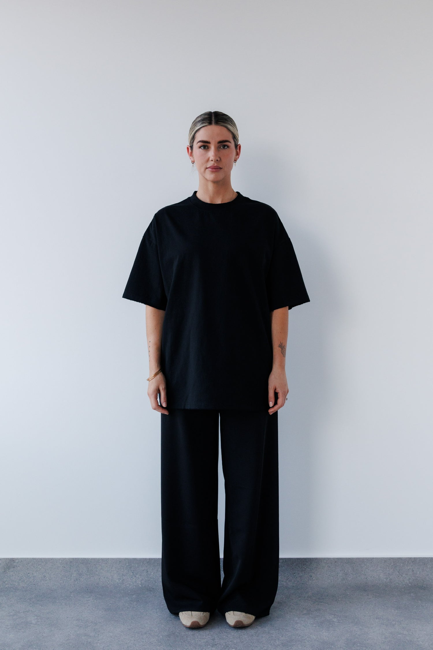 The Kelly Tee - Black