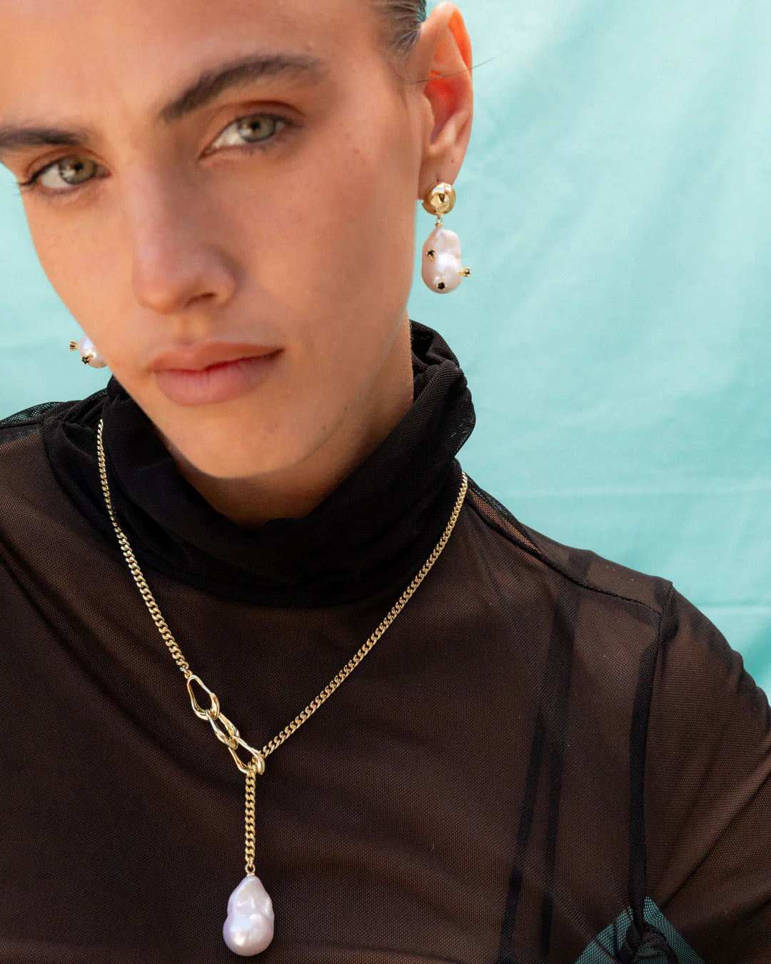 Linked Pearl Necklace - Brass, Pearl and 18k Gold