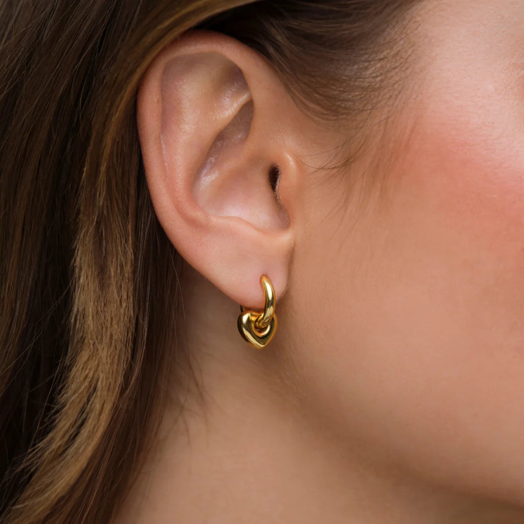 Lisa Puffy Heart Mini Earrings - Gold
