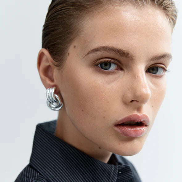 Mini Knot Earrings - Silver