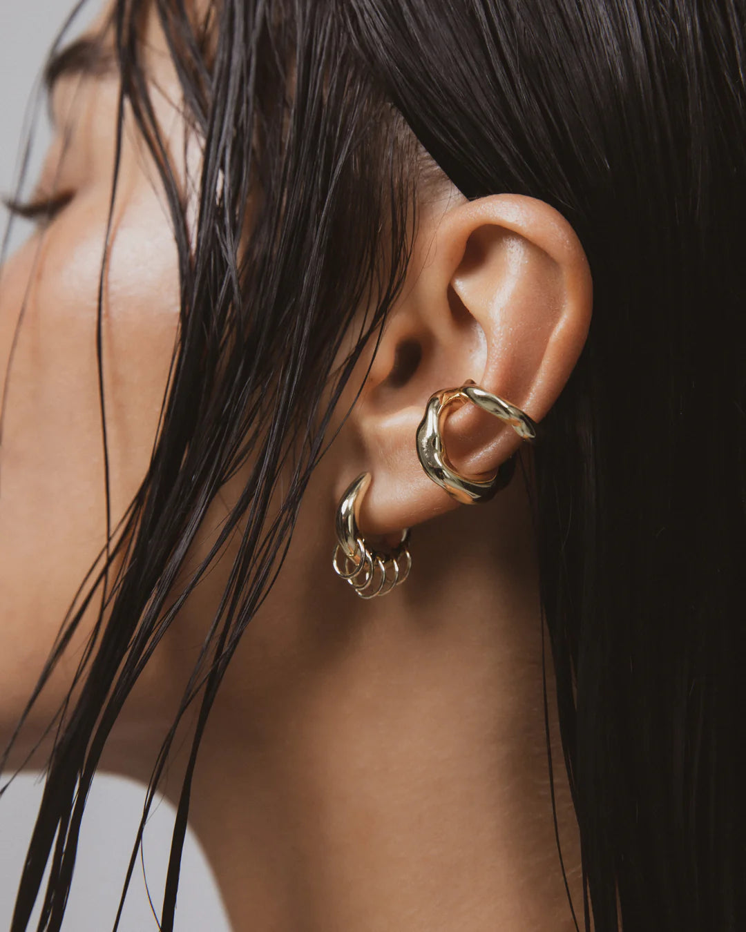 Pierced Hoops Earrings - 18k Gold Plating