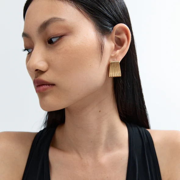 Ribbed Earrings - Gold