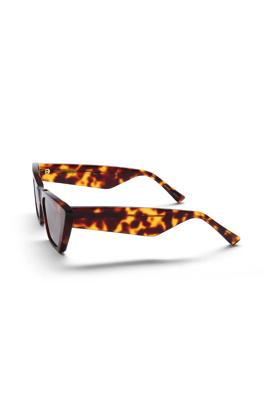 Shade 001 - Dart Tort + Brown