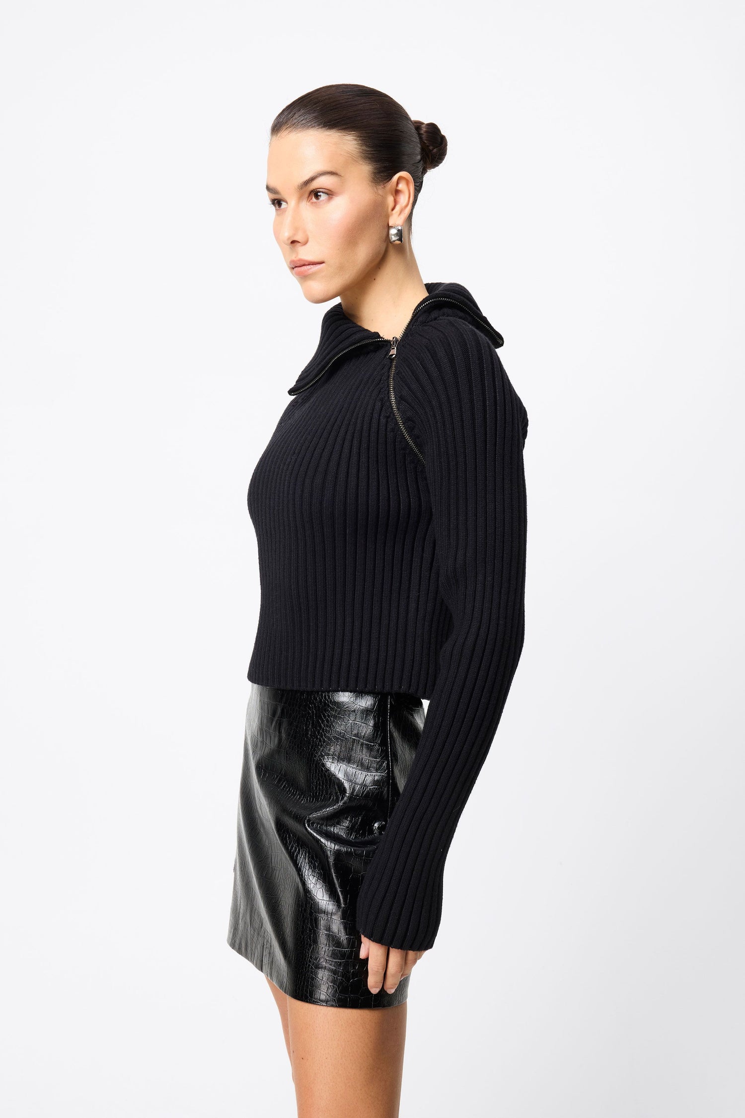 Lineage Knit Jumper - Black